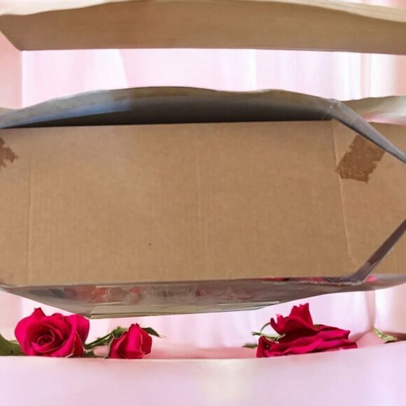 Vintage Barbie Doll (1997) - 'Happy Holidays' - In Original Packaging Box Damage - Picture 5 of 6